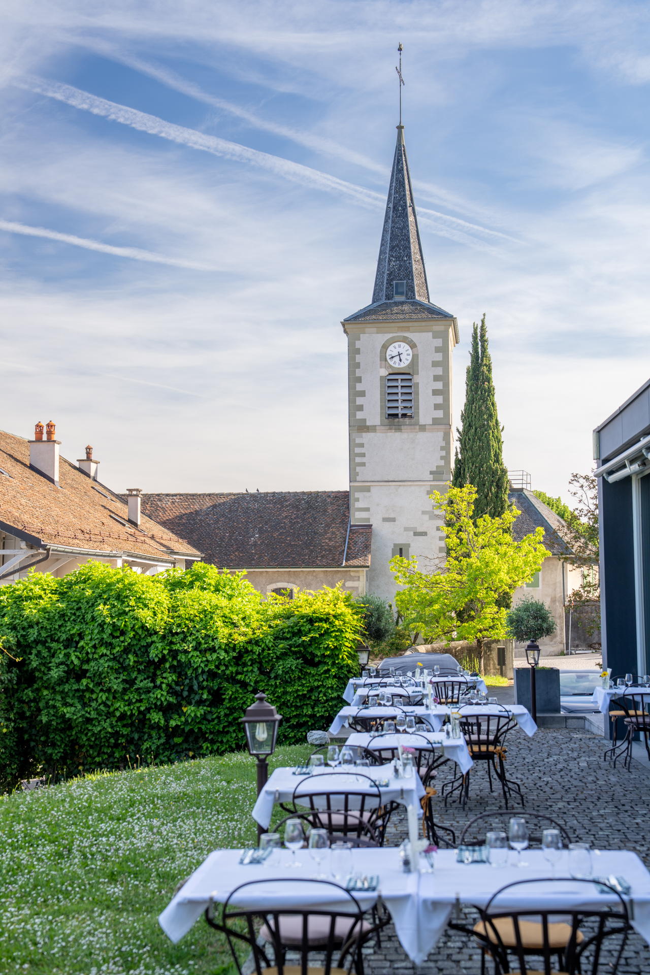 Village de Confignon avec son église